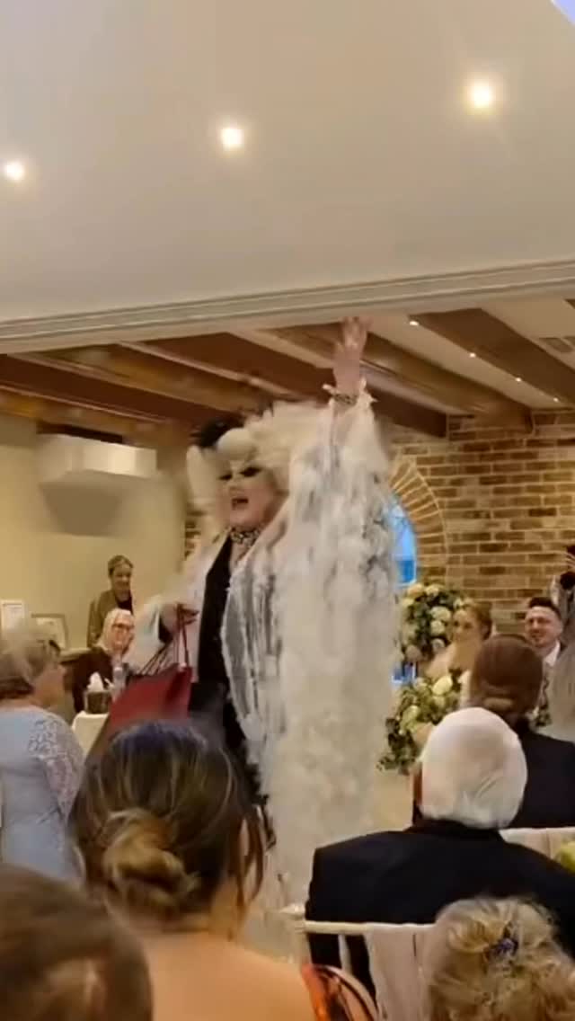 CHAMONIX wedding crashing again @mulberryhousehotel for @ashley_j_palmer ♥️