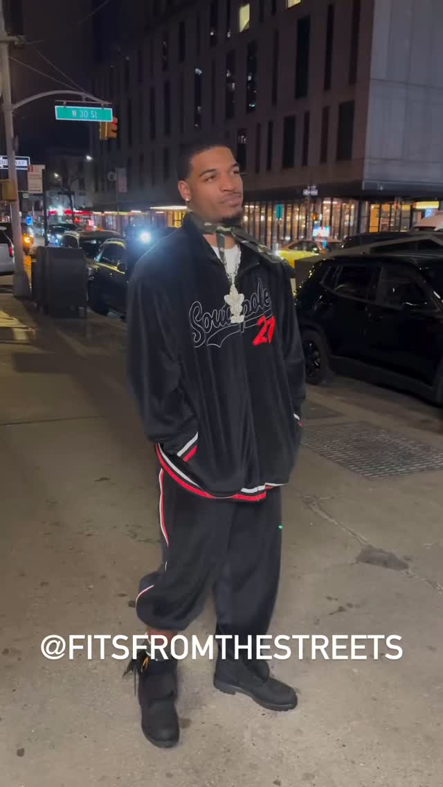 @lahjay10_ Dripped out in vintage #SOUTHPOLE 😮💨