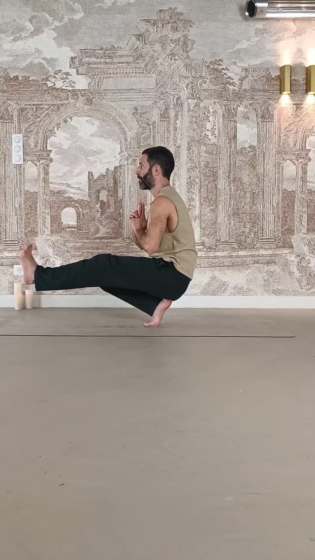 Encore quelques jours pour intégrer "Drive flow" et rester au commande de son corps, son âme et son esprit.
Il ne reste que 2 semaines pour intégrer les options !
A bientôt sur les tapis 🔥
Mercredi 8h Warm | jeudi 18h30 & 19h45 en Warm | samedi 10h30