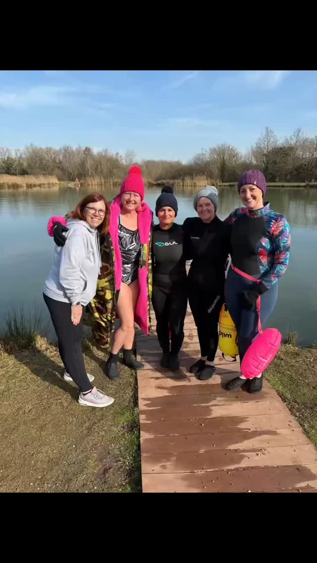 A super Sunny Sunday morning spent coaching the most wonderful ladies .
#openwaterswimming #burtonfarmwellness #burtonfarmcafe #togetherweswim