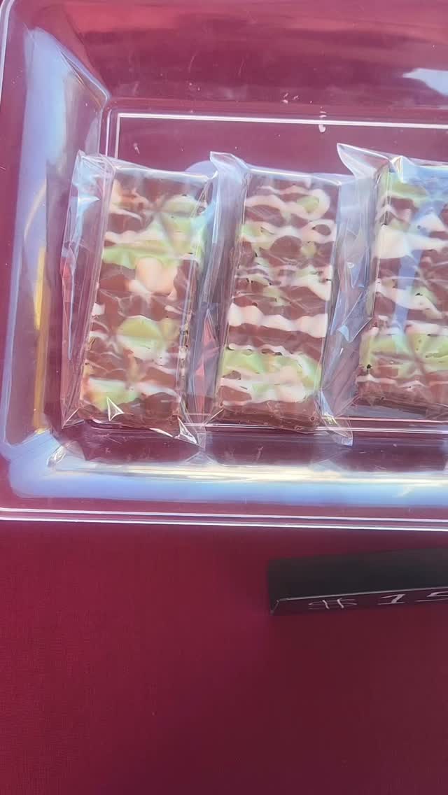 #dubaichocolatebar #fresnocalifornia #cloviscalifornia #cookies #chocolatechipcookies