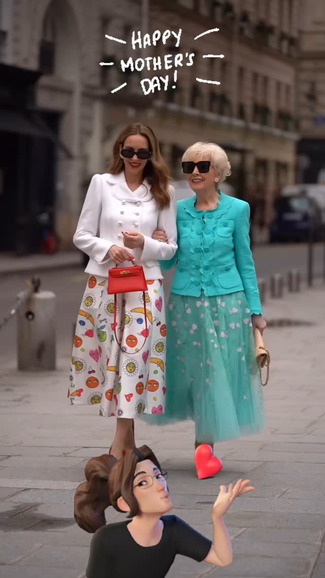 Happy Mothers' Day! Looking for a gift? We have Package Massage Gift Volcher! Contact us! #cirencester #cotswolds #theosteopathichub