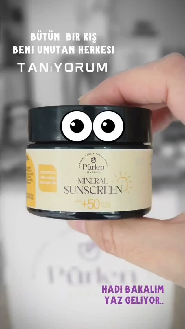 HER ŞEYE YETEN O ÜRÜN 👇🏻
%100 Doğal içerikli
Cilt bariyerini güçlendiren
Cildi nemlendiren
Cildi onaran, besleyen
Formülündeki güçlü bileşenler sayesinde yaşlanma karşıtı bakım sağlayan
Düzenli kullanımda cilt lekelerinde açılma sağlayan
Yüksek UVA/UVB
Micno patentli mineral filtreli
Mavi ışık filtresine sahip
PÜRLEN GÜNEŞ KREMİ
Cilt tipine göre iki farklı güneş kremimiz mevcuttur.
Müşteri memnuniyetleri için profilimizdeki öne çıkanlar kısmına bakabilir, detaylı ürün bilgisi için bize ulaşabilirsiniz.
#purlennatura #doğalkozmetik
#kayseri
#temiziçeriklikozmetik
#aromaterapi
#doğalbakım
#doğalciltbakımı
#doğalgüneşkremi #mineralfiltreligüneşkremi #mineralfiltre #yüksekkoruma #ciltbariyerigüçlendirme