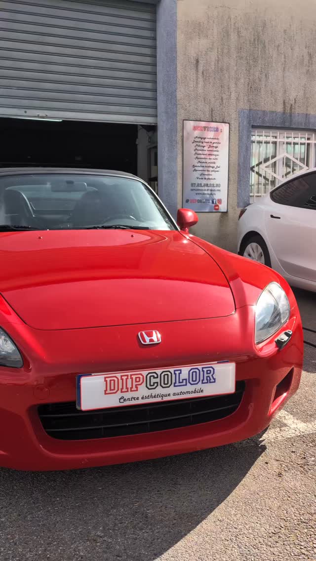 La Honda S2000 , icone de Fast and furious conduite par Johnny Tran et Suki.
Celle-ci avait besoin d'un bon lifting après un passage en carrosserie un peu douteux.
Au programme un Detailing extérieur Complet :
- Préparation ( Prélavage, lavage, décontamination, séchage et masquage)
- Polissage intégral de la carrosserie
- Suppression des voiles de vernis, surplus de peinture etc ...
- Traitement céramique longue durée sur la carrosserie, les jantes et les vitres.
Elle mérite son état final c'est un collector.
DIPCOLOR centre esthétique Automobile
3 rue joseph pontier 31470 Fonsorbes
Expert en Detailing
Devis gratuit sur info.dipcolor@gmail.com et au 0782560260
#detailing #toulouse #supercars #polish #honda #s2000 #hondas2k