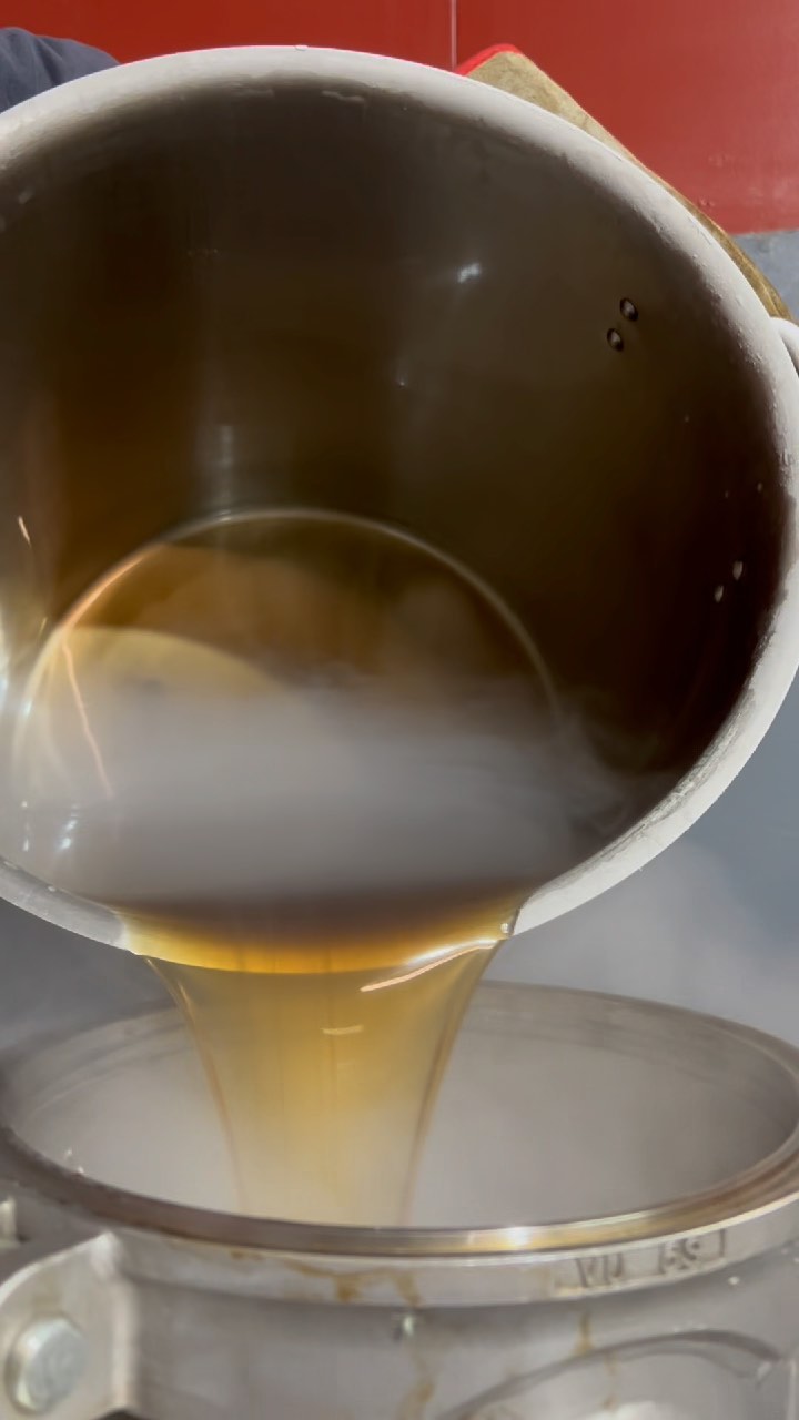 Just another day in the lab 🧪
#grinding #corvalliscbd #fullspectrummanufacturer #lovewhatyoudo #rotovap #fullspectrumhempextract #organicalcoholextraction #philomathoregon