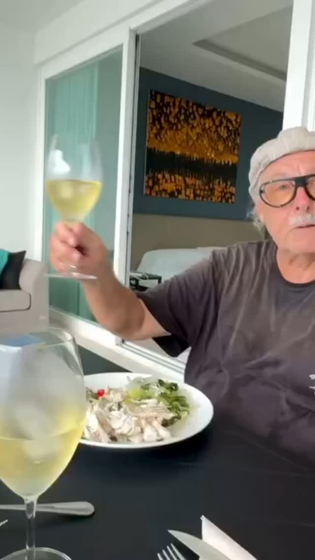 In Koh Samui, Thailand Harry made steamed sea bass with green Chinese Celery, coriander, and a home made fish sauce...with our guest and neighbour, Mark from Belgium.