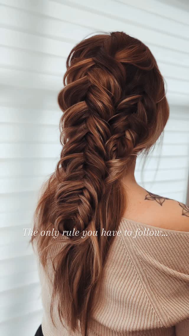 Say it louder for the quiet brides in the back 🎙️🙌🏼
Do what makes you happy, what makes you look stunning and most importantly, what makes you feel beautiful 🌊
The only rule when it comes to your bridal hair and makeup is that you choose what YOU love, for you 🫶🏼
If you're looking for a beach boho bridal hair stylist who will make all your braided bridal hair dreams come true, send me a DM for that date check 🤞🏼🥰
I'm based in Plymouth, South Devon and travel far and wide for boho brides-2-b so they can have the dreamy styles you see on my grid 😍 Make yourself one of them too 🙌🏼🧜🏼♀️🥰
Becca 🌊
P.s stylists... something exciting is coming 🤭🧜🏼♀️
#cornwallbridalhair #weddingmakeupcornwall #weddingmakeupdevon
#cornwallbridalmakeup
#cornwallmakeup
#devonbridalhair #devonbridalhairdresser #plymouthweddinghair #plymouthbridalhair #makeupartistcornwall #makeupartistdevon #makeupartistplymouth #bridalmakeupdevon #bridalmakeupcornwall #plymouthmakeupartist
#bohoweddinghair #bridalhaireducation
#UKbeachwedding
#mermaidweddinghair
#bohobrideinspo
#devonelopement #cornwallelopement #dartmoorelopement
#ukelopement #devonweddinghair #cornwallweddinghair #bohohairdevon #bohohaircornwall
#ukbeachweddingvenue #beachweddinghair
.
.
.