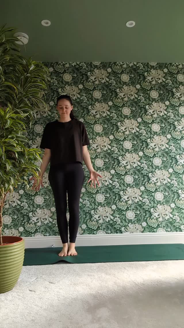 Spring is here 🌸 join me on the 27th of April for a Spring New Moon Day Retreat in the South Downs. Open to all levels, everybody welcome. Just a few spaces left £130, so get it touch. hannahpocketyoga@gmail.com
Link for more more details in bio.
#yogadayretreat #dayretreat