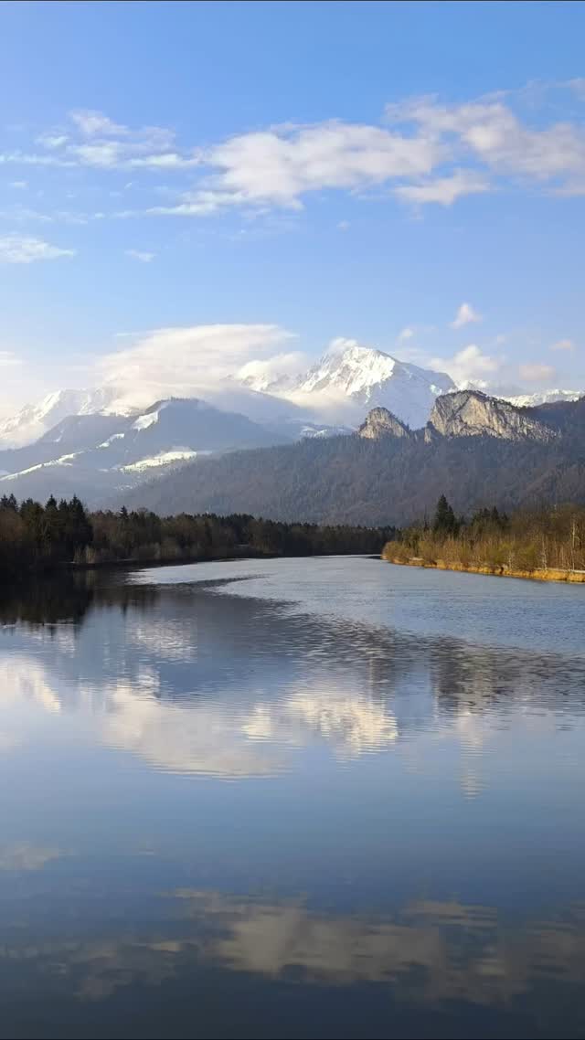 Returning home after another great lectures trip to @fhsalzburg ! Amazing master students, music, and nature! Austria's photogenic beauty needs no filters โค๏ธ๐ฆ๐น