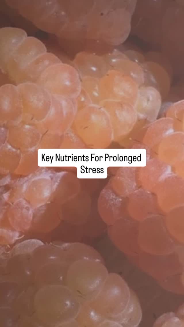 Chronic or extended stress puts a significant strain on multiple body systems, particularly the nervous, endocrine, and immune systems. During prolonged stress, your body burns through certain nutrients more quickly, and deficiencies can worsen the physical and mental impacts of stress.
Here's a breakdown of the key nutrients to help support the body during stress:
🔹1.Magnesium plays a vital role in the regulation of the HPA (hypothalamic-pituitary-adrenal) axis, which controls the stress response. It helps modulate cortisol production and promotes relaxation.
🔹2. B vitamins are critical for energy production, neurotransmitter synthesis, and adrenal support.
🔹3.Vitamin C is highly concentrated in the adrenal glands and is used rapidly during stress.
🔹4.Omega - Chronic stress leads to neuroinflammation and dysregulation of neurotransmitters—omega-3 fatty acids are anti-inflammatory and neuroprotective.
🔹5.Zinc is a cofactor for over 300 enzymes and supports immune, nervous, and endocrine systems.