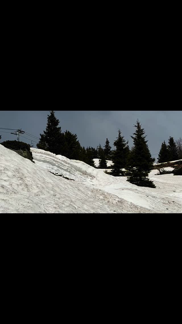 NBSnow ep.2
Natural Bank Slalom
That’s it !!!
#snowboarding #snowboard #snow #board #bankedslalom #chamonix #skisucks