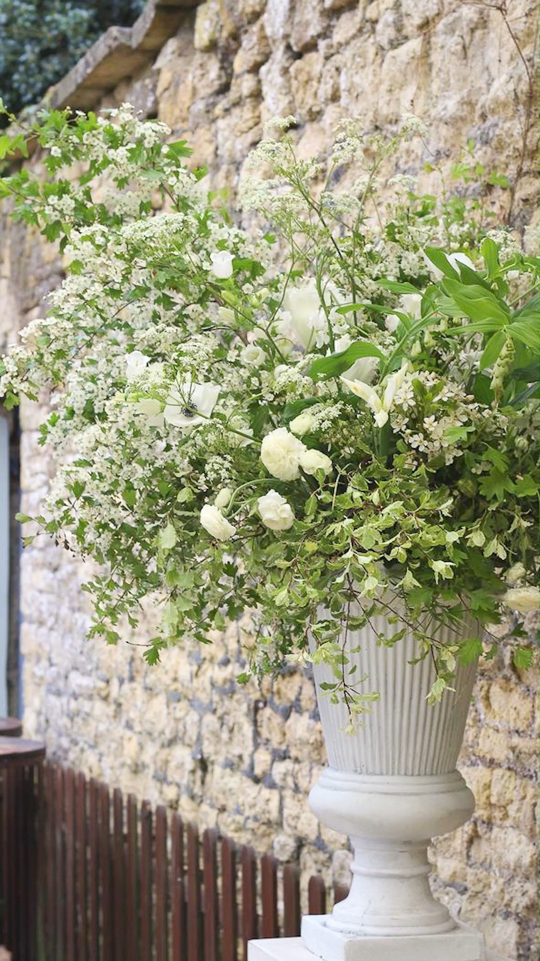 Come and join us at the Manor House for the Old Down Estate Weddings & Events Wedding Fayre this Sunday 1st September. The event opens at 1:00pm for all you couples planning a wedding for later this year or next year. Enjoy a glass of prosecco and canapes on arrival.
We look forward to seeing you on Sunday.
#olddownestatewedding #olddownestate #olddownestateweddings @arriving_in_style_uk #classicweddingcars #weddings