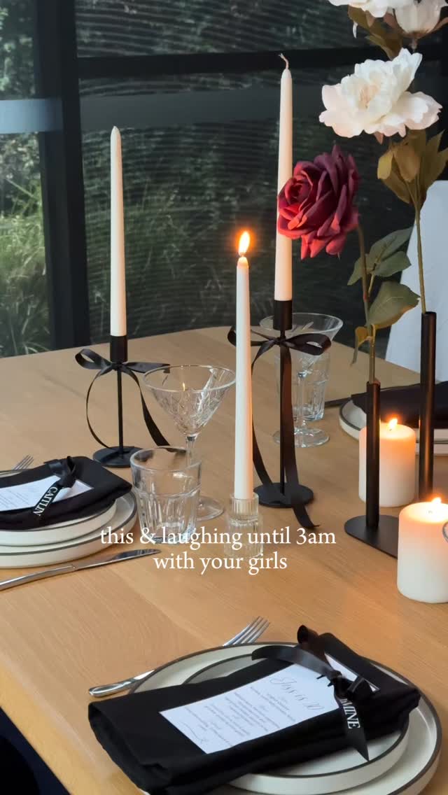 Nothing like a candlelit dinner with your girls ❤️🔥
Midnight romance, available to shop now via link in bio
#event #styling #dinnerparty #smallbusiness #dinnerpartydecor #girlies #thisand