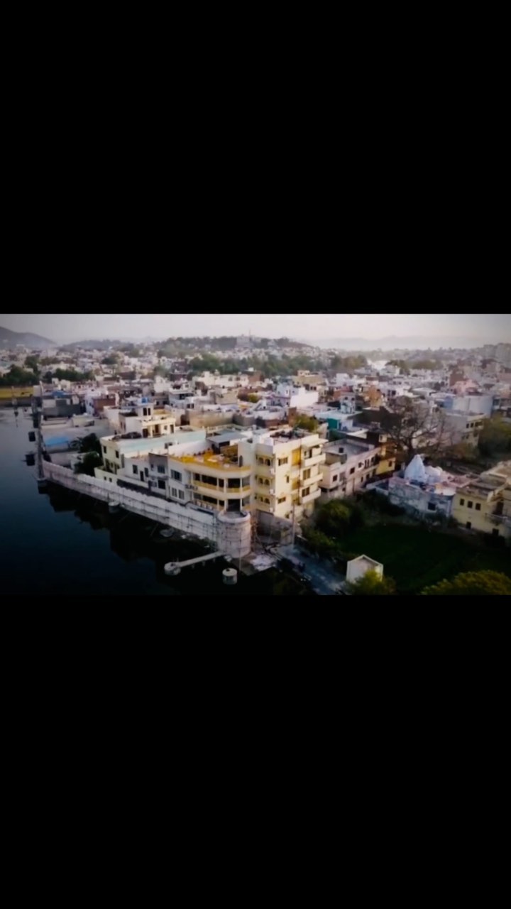 We know that you belong in this atmosphere. So we built this hotel for you.
#reel #hotelveiw #udaipur #udaipurhotels #lakeview #restaurant #trendingreels