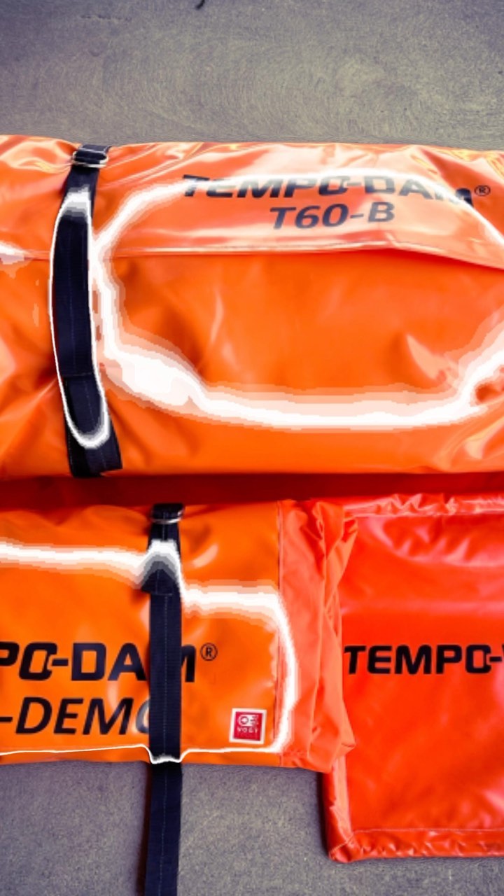 🚧🌊 Der erste TEMPO-DAM® ist da! Ein revolutionärer Hochwasserschutz für die Schweiz! Schnell, stark, sicher & stabil! 🇨🇭💪
TEMPO-DAM®: Dreieckiger Damm aus Planenmaterial.
Stabil bei extremem Wetter.
Getestet in Dänemark.
Hochwertige Materialien.
Keine Sandsäcke nötig.
2 Jahre Garantie.
Vorteile:
Keine Instabilität bei Beschädigung.
Überschwemmungen kein Problem.
Schneller und einfacher Aufbau.
Sei dabei bei der TEMPO-DAM®-Revolution! 🌊🛡️
#TEMPODAM #Hochwasserschutz #Schweiz #SchnellUndStark #StabileLösung #Innovation #Qualität #Sicherheit #Überschwemmungsschutz