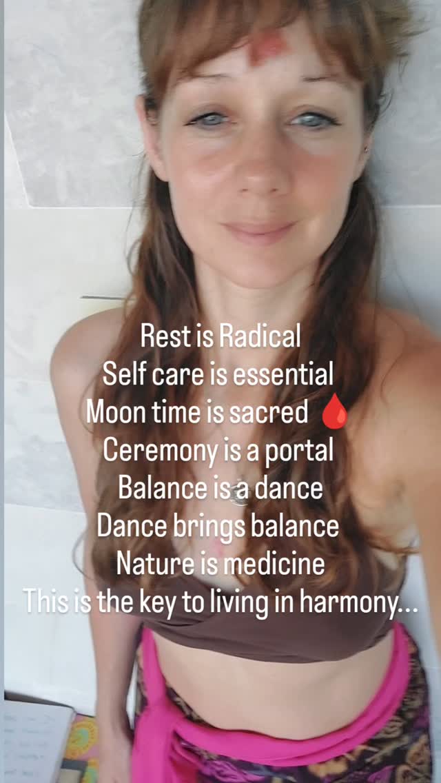 We’re celebrating, we finally found our new ideal home for this next chapter,
With just two weeks until we move!
(Spirit put us through yet another test of faith, which we thankfully passed & we finally signed the contract ON New Moon- Taurus 😅
We held out for the right house, and this one ticks every box we need for this chapter. A whole post on that soon!)
Right now, we’re packing up our beautiful big home.
I’m still devoted to my amazing clients.
Motherhood, as always, is my priority.
Along with my relationship, we are a strong team.
And soon, just days after the move, we’ll be flying to Portugal, which we are still organising.
It’s… a lot.
And still-
I honour the call of my moon time to slow down.
I dance with my community.
I root into nature each day.
I create small ceremonies.
I carve out time for adventures with Arya.
And snuggles, you know there is ALWAYS time for cuddles 🤗
Because when we are truly aligned,
there is enough time for what matters most.
This is the key.
It’s not the list of tasks,
it’s the tangled thoughts, the cluttered energy fields,
the old stories of urgency, pressure and productivity
that makes it all feel heavier and more overwhelming than it needs to be.
I continue to reprogram this,
with every breath, every pause,
every time I choose trust instead of rush.
I act from inspiration, not pressure.
Aligned action moves through me.
I honour my capacity.
I am discerning to where I give my time, energy and words,
Boundaries are medicine.
And most of all,
Listening to body and spirit, moment by moment,
breath by breath,
this is the greatest gift of all.
This came through effortlessly after a simple rest on the beach.
Sharing with you, GIVES me energy,
It lights me up!
Now I am ready for more packing 😘
This is how time expands.
This is how inspiration flows.
We don’t have to force it.
We just need to get clear… and open to it.
Would you like to live life in alignment with your soul? Comment 🌹