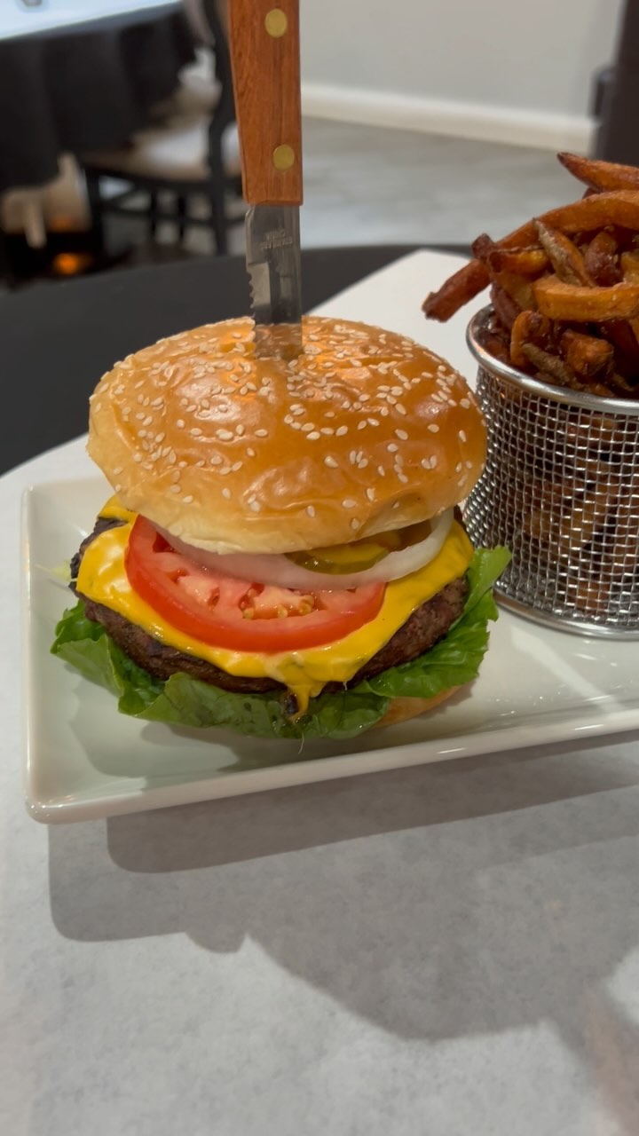 Try Our New Half Pounder “Bistro Burger” on your next visit It’s A Hit!!! 1225 E. 87th St. Chicago IL. #smokesbistro #restaurant #chicago #bistro #food #foodie #burger #burgers #burgerlover #angus #beef #delicious #goodfood #goodvibes