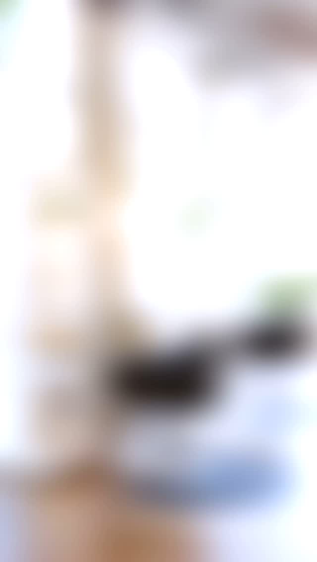 MEET YOUR STYLISTS 🤍
@cassidyreihair
@watchmyhairbounce
@extensionsbykailee
@hairbylynnet
@essri_hair
By Appointment Only | Booking links on www.studiocchi.com