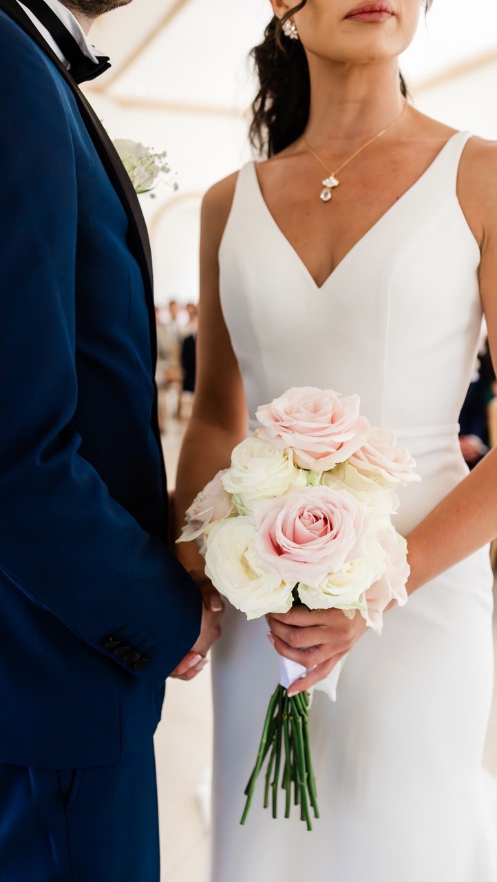 I am extremely excited for my stunning couple Carly & Dan as editing their beautiful summer wedding photos. I simply canโt resist sharing with you behind the scenes few relaxed unposed natural moments from their day! Simplicity and love.
Have an awesome Friday and relaxed weekend!
#nothbrookpark #northbrookparkwedding #northbrook #weddingvenue #weddingceremony #weddinginspiration #weddinggoals #weddingphotographer #weddingday #weddingmoments #weddingmoment #weddingstyle #weddingvenues #relaxedweddingphotographer #relaxedwedding #relaxedweddingphotography