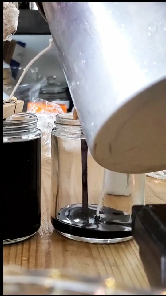 Making a set of our jet-black treewood candles 🖤 it has a mixed aroma of spruce and wood the perfect scent for a nature lover. Pouring the black wax into our 8oz glass candle jars is so addictive to watch!!
Pur Treewood Charcoal Candles are available in-store as well as online!!!
.
.
.
.
#candle #sapin #forest #montrealshopping #mtl #etsy #etsycanada #store