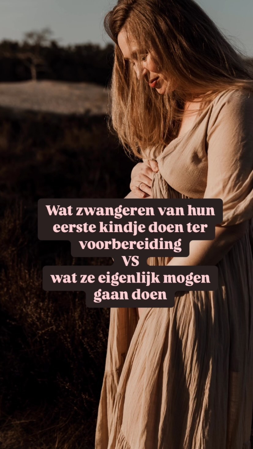 Waar het natuurlijk vooral op neer komt is dit ⤵️
☀️ VIND JE DIT TROUWENS NUTTIG? SLA DAN DEZE POST OP VOOR LATER ☀️🥲
Ik denk dat veel zwangeren (inclusief mijzelf) die voor het eerst zwanger zijn, zich erg focussen op spullen. En geef ze eens ongelijk, je wordt nou eenmaal bedolven onder een sales en marketing geweld van heb-ik-jou-daar! 🤯
🤰Het probleem is dat we voor het gemak vaak vergeten dat je je ook mag gaan voorbereiden op die nieuwe fase van je leven. En dat je je daarvoor naar binnen mag keren en nieuwe kennis opdoen.
➡️ Je zwangerschap is echt een mooi moment om orde op zaken te stellen in je leven. Wat vind ik belangrijk? Wat mag er blijven? Waar wil ik straks ruimte aan geven? Hoe ga ik afscheid nemen van mijn oude leven en opnieuw beginnen?
🌱 Ik wil echt niet zeggen dat je niet die 40 schattige rompers moet kopen, en die babykamer heb je waarschijnlijk ook echt wel nodig op lange termijn. Maar alleen maar voorbereiding aan de buitenkant, terwijl er geen ruimte is voor de binnenkant en weinig wordt geïnvesteerd in kennis? Dat is wat mij betreft een gemiste kans.
❗️En dit bedoel ik dus niet als een veroordelend vingertje, je bent je hier soms of zelfs vaak niet eens echt heel erg bewust van als je voor de eerste keer zwanger bent. En soms kan het ook makkelijk zijn om je kop in het zand te steken - heel begrijpelijk zelfs!
🎈Gelukkig zijn er tegenwoordig online zo veel mogelijkheden om je voor te bereiden! Wat voor mij hielp? Zwangerschapsboeken lezen, zoals Mijn reis naar Binnen en de Vrije Geboorte. Of Positief over Bevallen van Milli Hill. Er zijn legio podcasts (mijn favoriete zijn: the Midwives Cauldron, Birth-Ed). Een doula in de arm nemen en een fijne vroedvrouwen praktijk. En daarnaast tijd nemen voor mezelf en mijn innerlijke werk.
Herken jij jezelf in dit beeld? Of juist totaal niet?
#eerstekindje #zwanger #eerstekindjeopkomst #zwangerinamersfoort #zwangerinutrecht