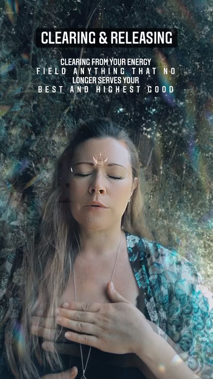 Clearing from your energy field that which no longer serves your highest good. An invitation for seeds of activation… allowing your reality to start releasing old belief systems, programs and limitations. Releasing the fear programs, projections and illusions in you energy body, from this Matrix system. Releasing the energy of others you hold, that no longer serves your best and highest good.
And so it is ✨✨✨
#reikireels #reikihealing #5dconsciousness #unity #weavingmagic #infinitelove