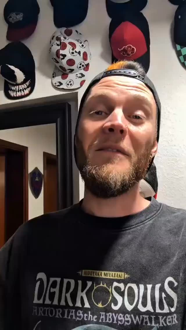 Wir freuen uns dieses Jahr wieder auf eine fette Party mit KONTROLLVERLUST 🪩🎉
Hier ein kleiner Vorgeschmack 🎸🎤
Seid ihr dabei? 🤩
#megasports #meganight #openair #kontrollverlust #livemusic #party #feuerwerk #silentdisco