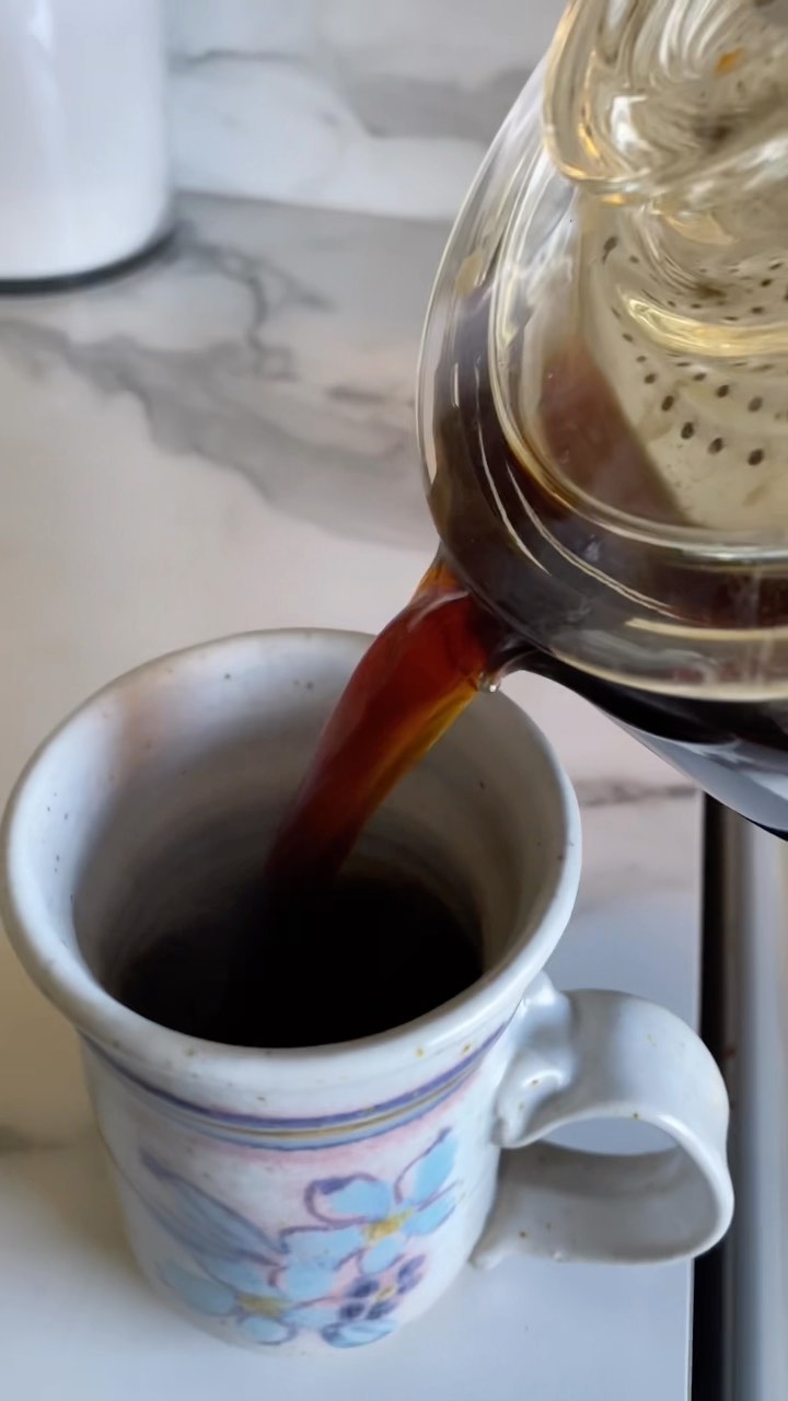 We had our first hard frost on the farm last night. Ava and I were up to the wee hours harvesting squash and onions in the moonlight…a cozy memory with my girl I won’t soon forget. ❤️
I can no longer scrub the dirt from my fingertips/nails and my hands have numerous small cuts from knives and food processor blades. 🙃 I don’t remember fall ever being like this but I guess we’ve never set the goal to grow and raise 75% of our annual food consumption before, either. Not sure if it’s going to pan out but we’re putting in our best effort. Time to quit grumbling and finish what we’ve started!
Enjoy that coffee, friends - have a great weekend! ☕️🌾🍂
#homegrown #harvest #farmlife #fall #fallharvest #vintage #vintagecoffee #midcenturymodern #farmhousekitchen #foodpreservation