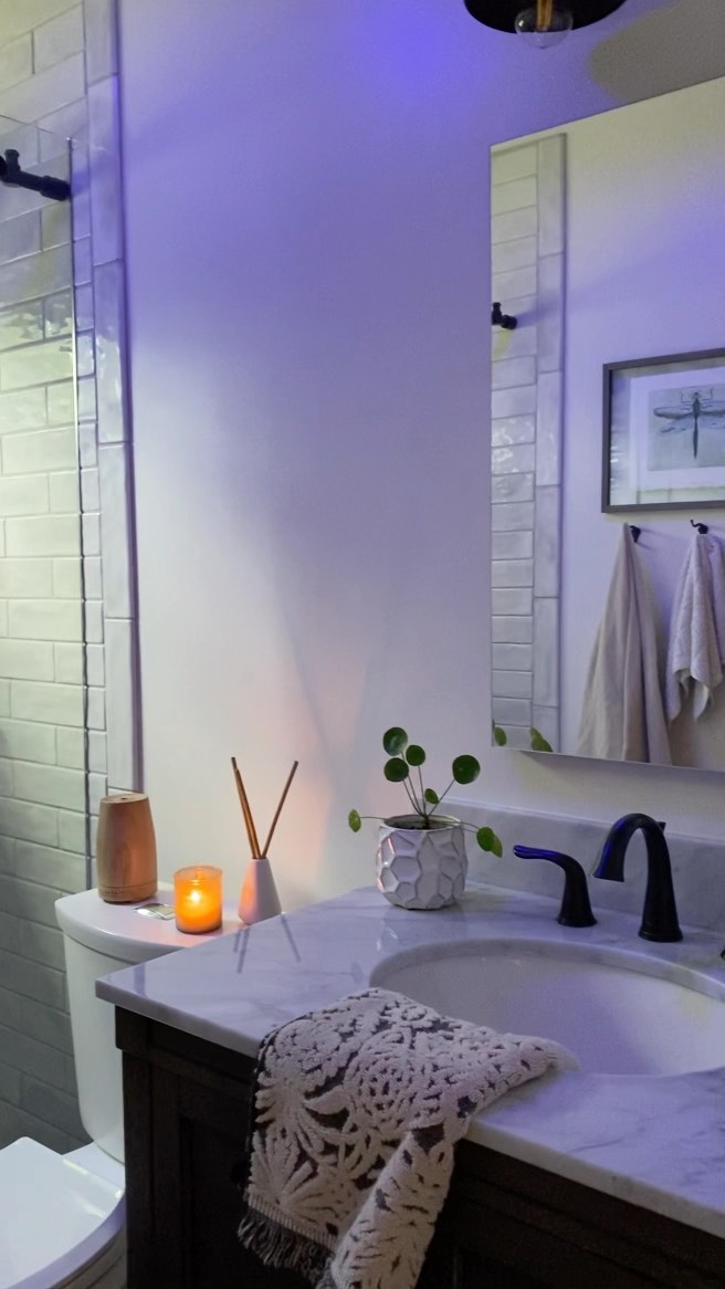 I do realize that it’s been two years since we finished our bathroom remodel & I left all of you hanging 😅 I guess I’ll share two year old photos & videos with you guys for now until I finally decide to fully stage & photograph. To be honest, I’m still just looking for that one perfect art piece that’s really just been holding me back for so long, haha oops 😬
.
.
.
#bathroomremodel #bathroomrenovation #interiordesign #bathroomdesign #homeinteriors #homedesign #deltafaucet #bathroomcountertops #bathroomdecor #bathroomvanity #bathroominspiration #bathroomsofinstagram #bathroomgoals #bathroomtile #showertile #showerdesign #walkinshower #thetileshop #slatetile #interiordesigner #interiorlovers