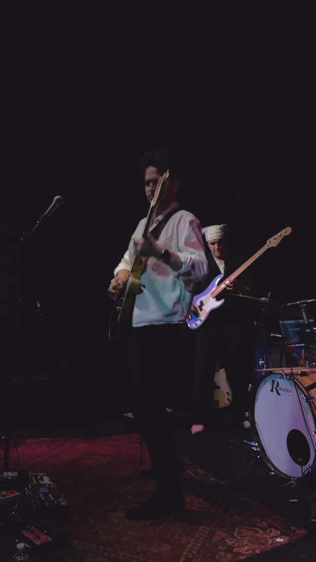 the biggest small stage in Atlanta 🤌🏼 @eddiesattic