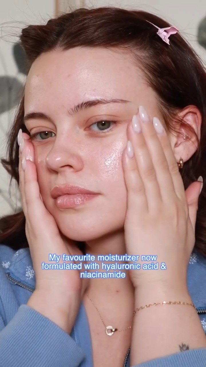 Channeling ethereal vibes with this stunning glowy ice queen makeup look by @juliaadamsmua mua! ❄️✨ Paired with the newly reformulated @belifusa Aqua Bomb Hydrating Moisturizer, now enriched with hyaluronic acid and niacinamide for that extra hydration boost. Instant moisture meets flawless radiance! #IceQueenGlam #GlowingSkin #belifAquaBomb
