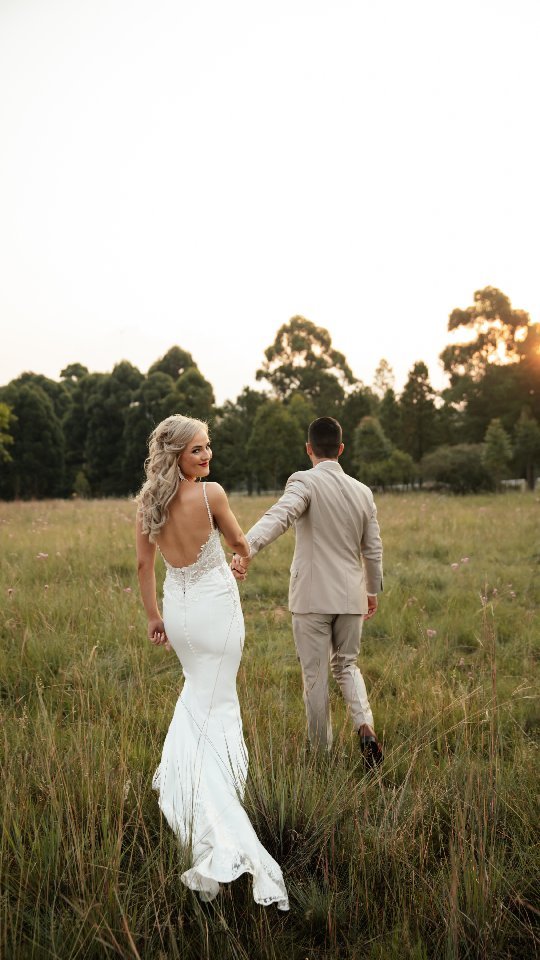 A quick glimpse into Zandri & Jaunre's Wedding day.
#wedding #weddingdress #weddingphotography
Venue: @rollingwaters