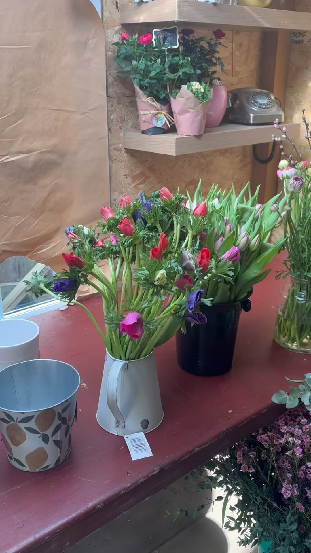 Mother’s Day prep go go go 💐💐🌺❤️😅