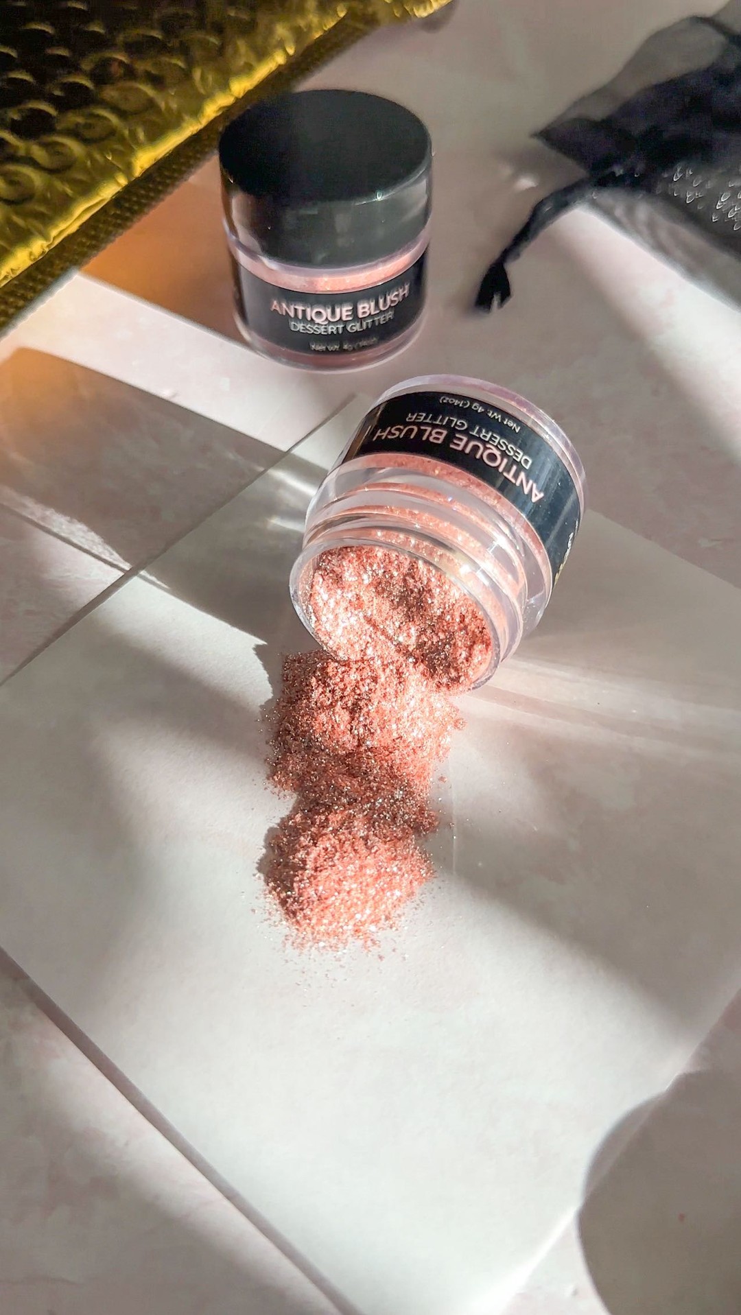 REAL Edible Glitter with a TRUE SHINE! Grab ‘Antique Blush’ for just $5 at www.shinedessertglitter.com! 💖
#EdibleGlitter #Glitter #ShineDessertGlitter