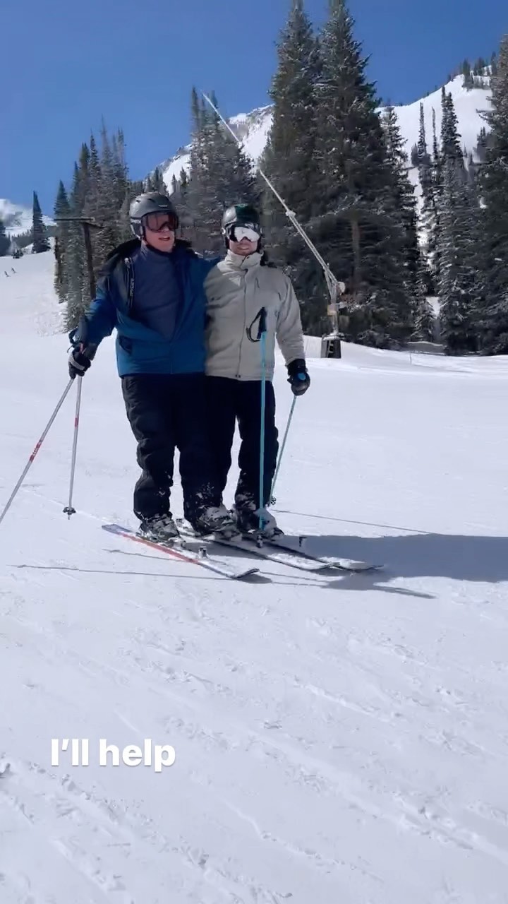 When dad breaks a ski binding….
#polepockets #skibinding #somebodytoleanon🎶 #leanonme #snowskiing #handsfree #alta #skipole #utah #saltlakecity #bestsongever