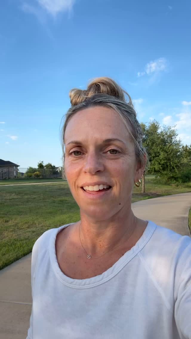 What do you say we spend more time reflecting on what went right than what went wrong?
I think it’ll make those “what went wrong” moments a little bit easier to get through.
#findthepositiceeveryday #optimism #whatwentright