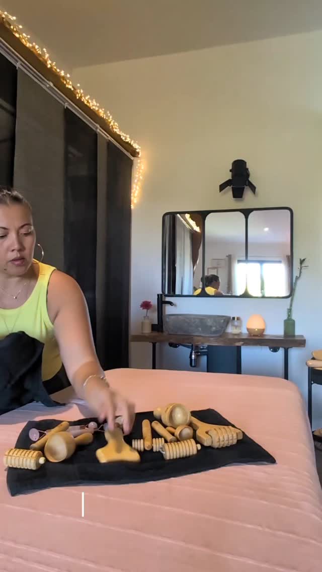 | ROUTINE |
Entretien et nettoyage de mes petits chouchous, mes petits outils en bois de Maderotherapie Visage 🌟
Ils t'attendent ( et moi aussi 🤗 )
On est prêts à te sublimer✨
Met en commentaire Madero visage si toi aussi tu veux venir tester ce soin et massage au studio HEAVEN 🪷
🗓️ RDV dans Planity, le lien est dans ma Bio. Ou en message insta si tu as des questions.
A très vite 🪷