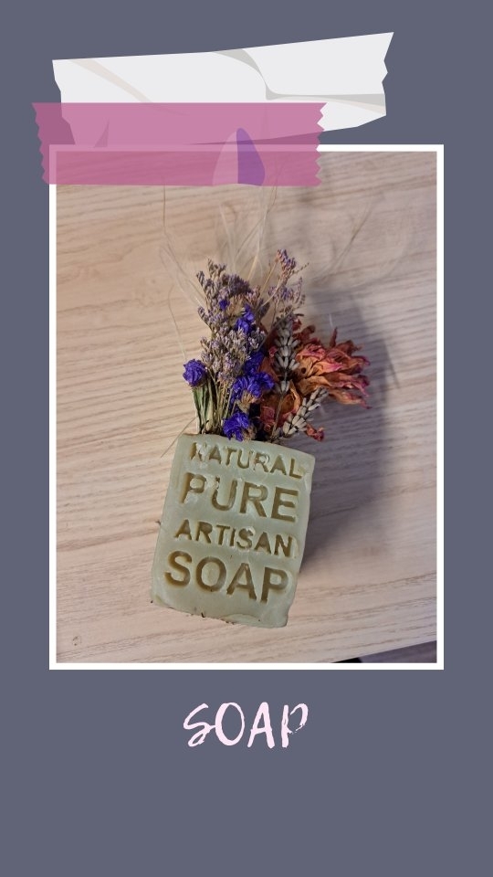 Thanks for your orders
A busy morning using homegrown dried flowers in soaps...❤️
On another note:
Some of you may be aware that the building my workshop is in is up for sale. I'll be operating as normal for the time being so pop in and say hi but I'm looking for a new venue- lemme know if you know of anywhere good?
#workshop #soap #driedflowers #coldprocesssoaps #cpsoap #floristry #crafting