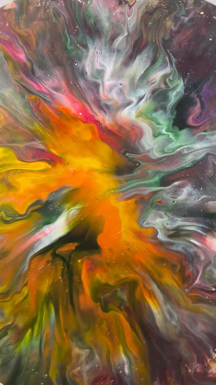 Nous proposons plusieurs tableaux sur plateau tournant en bois, protection résine pour embellir vos tables …
#peintureabstraite #peintureacrylique #tableaupersonnalisé #plateautournant #decorationinterieur #resinartwork