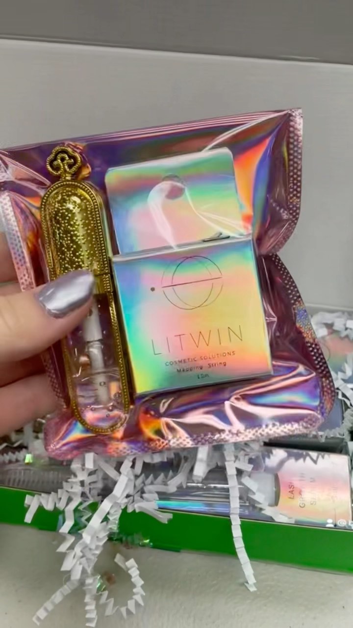 Cutest sample pack from @litwincosmeticsolutions ๐ Congrats on the PMU line, girl!!