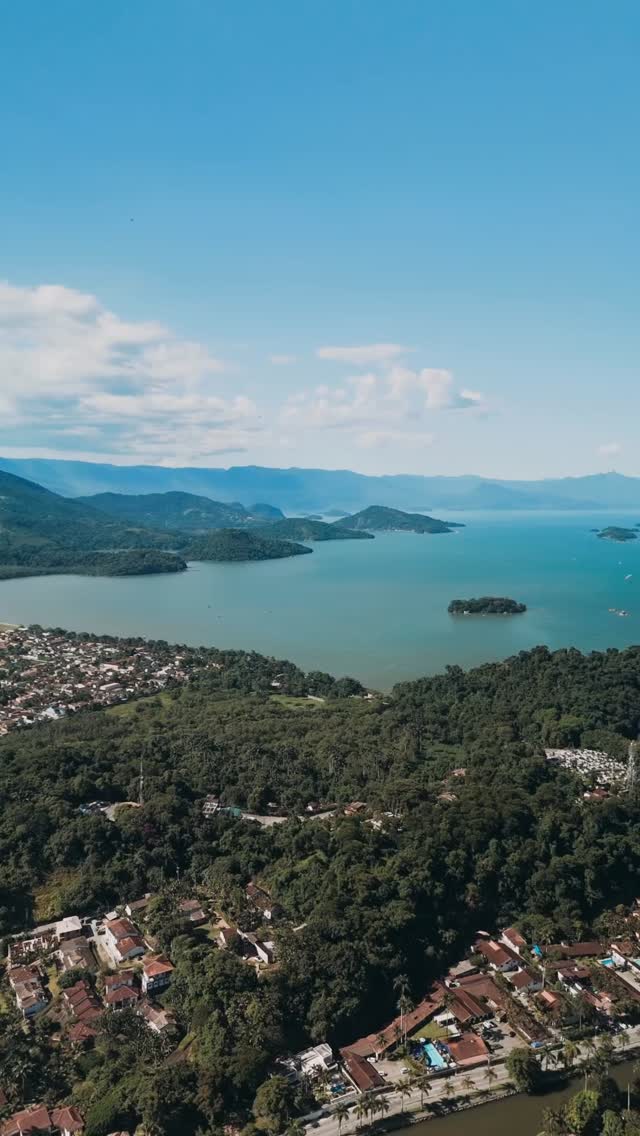 Paraty é charme, natureza e descoberta.
Entre um mergulho no mar e o aconchego dos nossos quartos,
a Pousada do Príncipe é o seu ponto de partida.
__________________________
Paraty is charm, nature, and discovery.
From boat rides to cozy nights,
Pousada do Príncipe is your perfect starting point.
#paraty #viajar #visitparaty