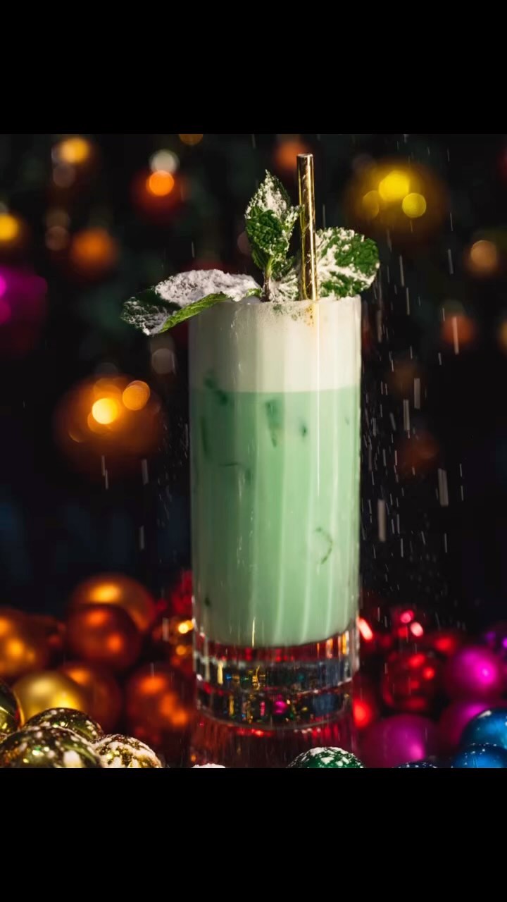 Christmas has arrived and it’s the perfect excuse to join us for a cocktail this week 🍸🎄
Toast to the festive season with our limited edition cocktails.
Make your reservation now!
https://eatapp.co/reserve/mak-1a-connaught-buildings