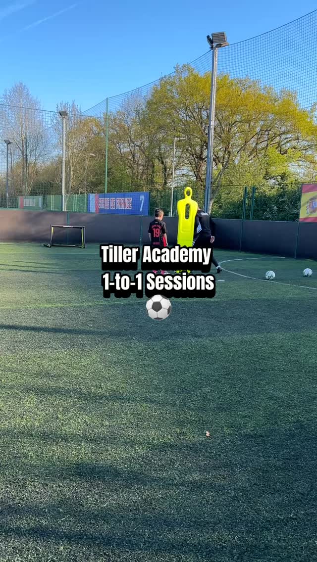 Great work from the footballers, focusing on their movement, dribbling and finishing abilities . 🔥⚽️
#tilleracademy #tolworth #epsom #footballcoaching #kingston #youthdevelopment #newmalden #footballcoach #soccercoach #soccercoaching