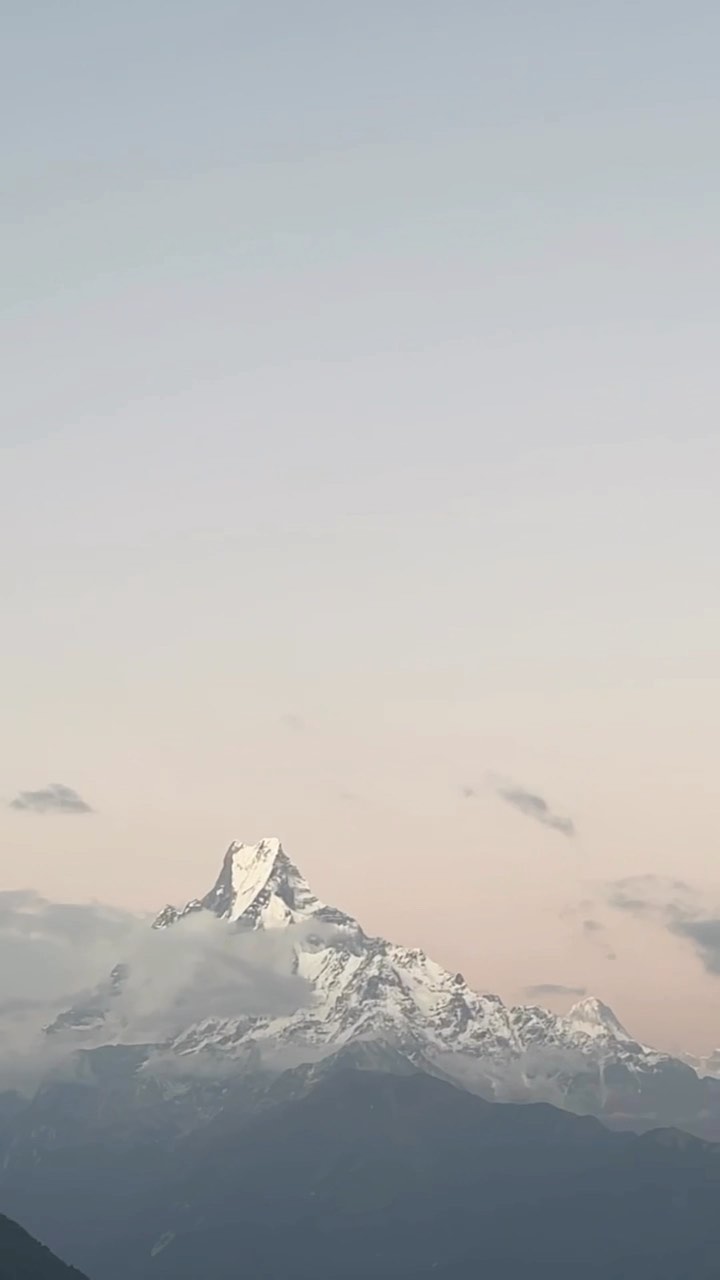 nepal reel series 🇳🇵
part 5
Spent our second last night in the mountains at Tadapani घान्द्रुक. Love the memories we shared with our “new friends “ around the dining and breakfast table. Appreciated the hot masala tea and rooftop view. What a beautiful place to be.
@nepal #amazingnepal #hikingadventures #outdoorfamily #exploremore #nepalisbeautiful #backpackinglife #godscreation #ghodepani #nepal #outdooradventures #minimalfamily