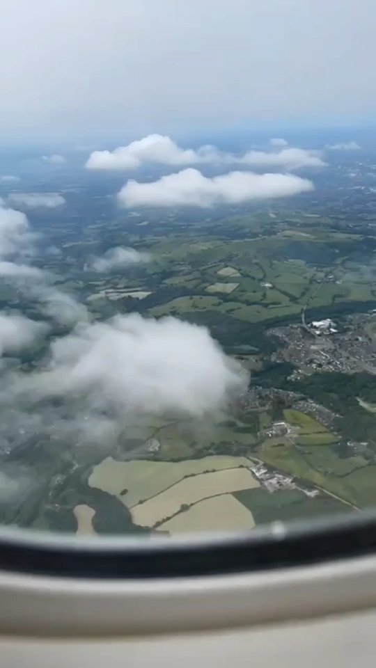 More travelling is directly related to better Insta Feed 🥺
Thanks for sharing bro ❤😘 @bhartibhatt999
#travel #skyline #s #travelreels #tiktok #traveladdict @dubai_exquisite #d #manchesterunited #manchester