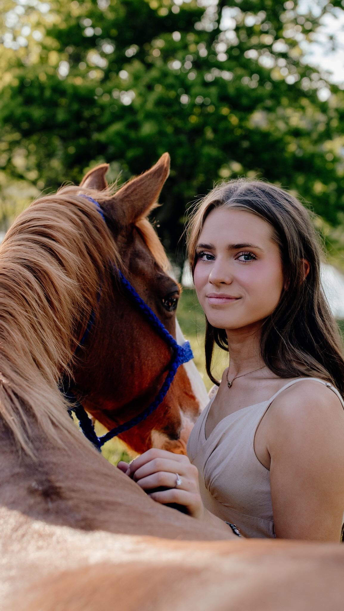 I’ve been taking this girl’s pictures with her horses for years now, and I still love it. If you ever want to include your pets in your photos, please don’t hesitate to ask! I always love the chance to photograph those fur babies too! 🤍
#hattiesburgphotographer #hattiesburgmsphotographer #mississippiphotographer #msgulfcoastphotographer #nolaphotographer #neworleansphotographer #southlouisianaphotographer #portraitphotographer #seniorportraitphotographer