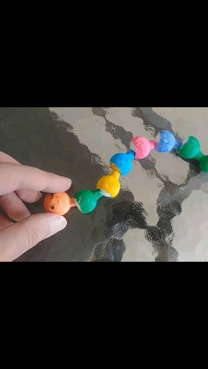 3D Print in place 🐍 Snake
designed & 3d printed by @3beeprinting
3d model: thingyverse.com/thing:4864572
The cool thing about print and place 3d prints is that you don't need to assemble them for them to work. They are ready to play right out of the bed.
#3dprinted #snakedance #snake #caterpillar #3beeprinting #3dprintinglife