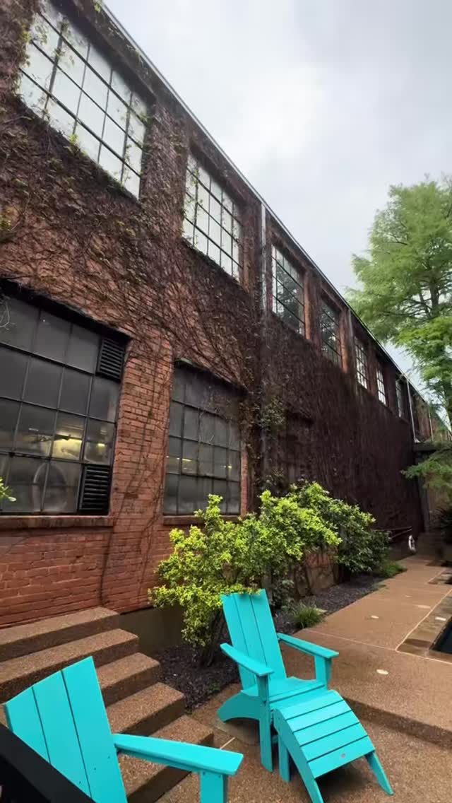 Rainy day vibes ☔️🌧️💧
#loft #apartment #dallas #expopark