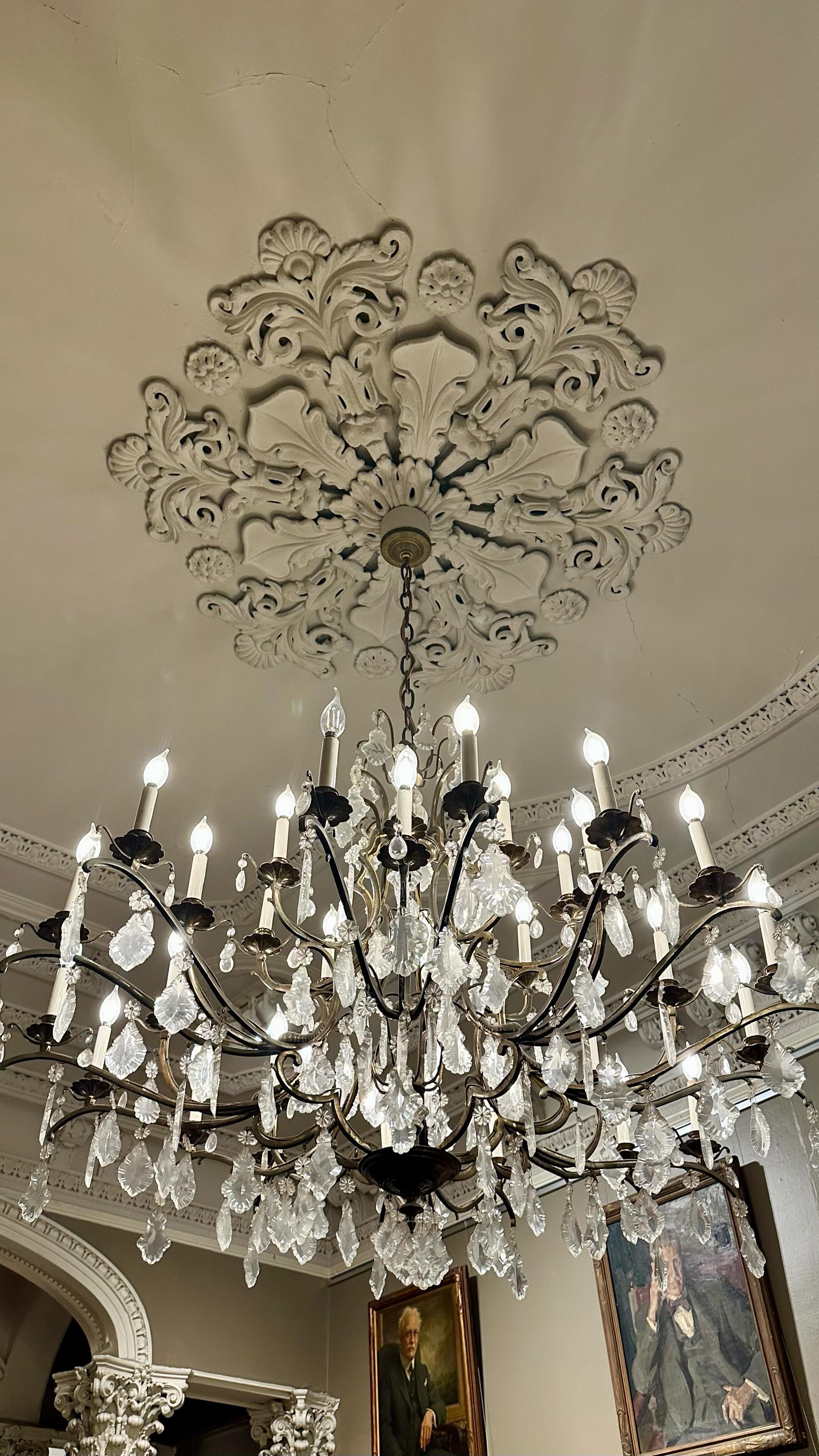 Lighting up your dream home, one chandelier at a time✨
_________________________
📲 Contact Us Today to Find Your Dream Home
_________________________
.
.
.
#thehalupkateam #teamhalupka #brooklynrealestate #brooklynrealtor #brooklynhomesforsale #trustedadvisor #brooklynrealestateagent #dreamhome #chandeliers #chandelier #chandelierinspo #lightingdesign #chandelierlighting