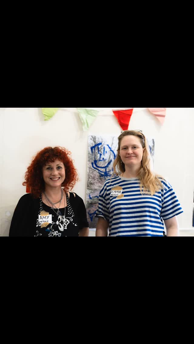 A big shout out to the Arts Hub's two brilliant artists pictured here who put on really creative and engaging art workshops all morning - families got stuck into leaf printing with Amy and creating googley-eyed animals in the Combe with Emma.
Thank you to everyone who attended our brunch on Sunday and made it such a special day, we had a fantastic turnout and there was such a buzz in the village hall! ✨⚡🎨🖌️
And of course thank you to all those who volunteered on the day and donated their time (and delicious cakes!) to make the day run smoothly.
These photos are courtesy of the amazing Meg Lovell who took some snaps during the event - thank you Meg! Follow them here...@meglovellphoto
Follow our artists here and check out what they've been getting up to in the studio!
@amyhutchingsprints
@emmapowelletc
.
.
.
#art #artstudio #sundaybrunch #community #villageart #openstudio #chewvalley #artworkshops #somerset